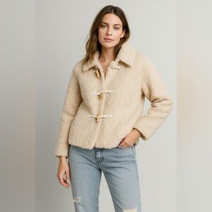 ⭐️Women’s SIMPLEE  faux fur jacket size‎ M